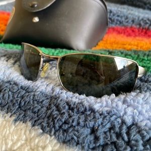 Ray Bans- like new